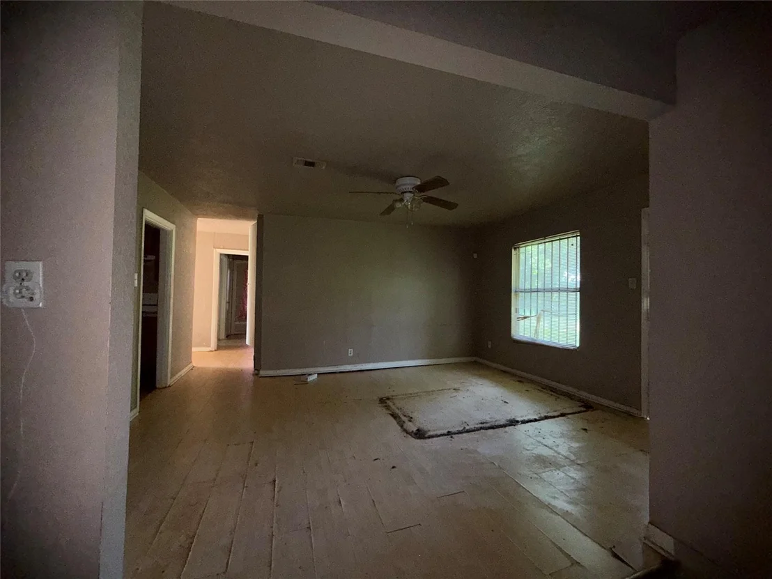 Photo of 6026 Glenhurst Drive