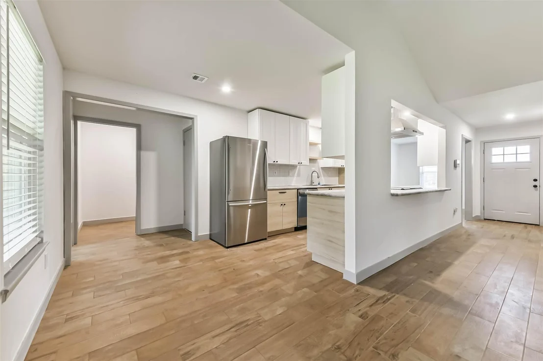 Photo of 3410 Crestmeadow Drive