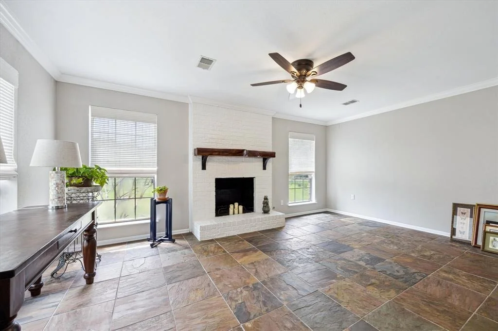 Photo of 575 Oak Meadow Road