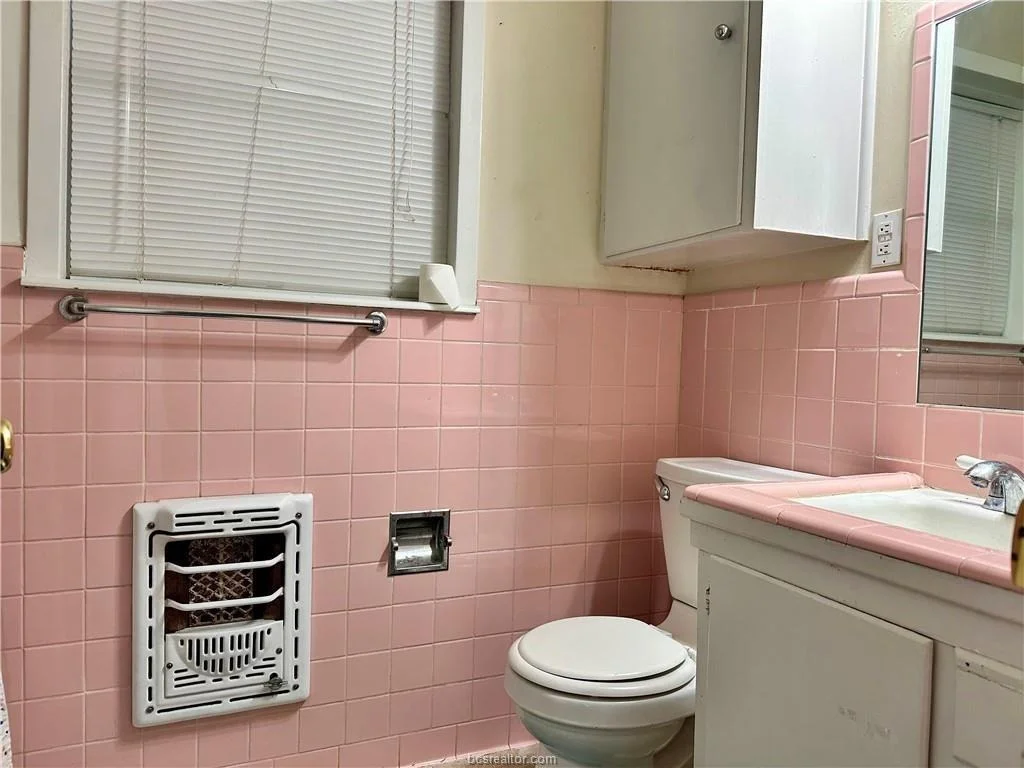 Photo of 2501 Wayside Drive