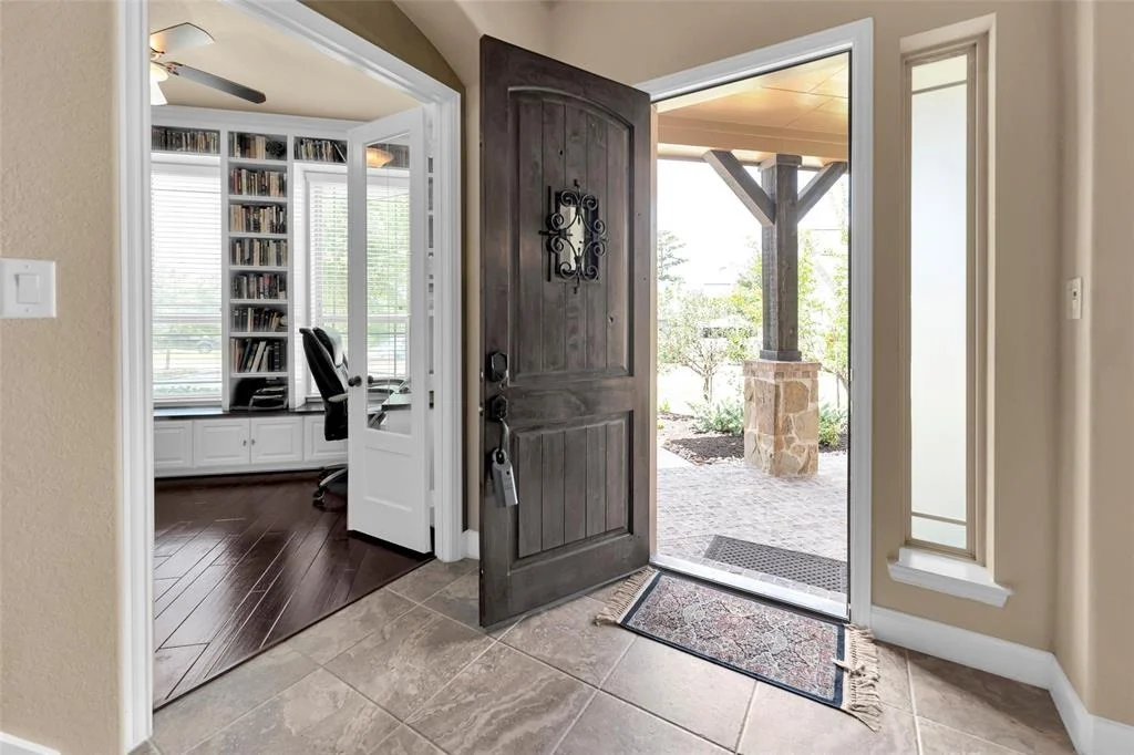 Photo of 203 Gaillardia Court
