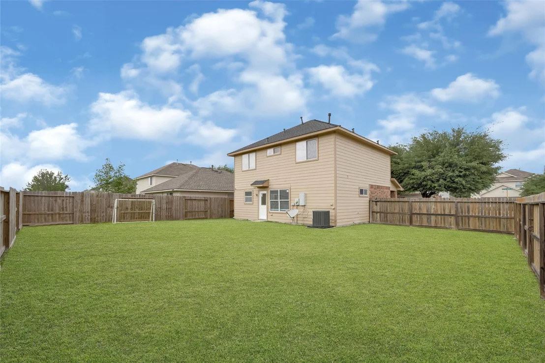 Photo of 9110 Aspen Trace Lane