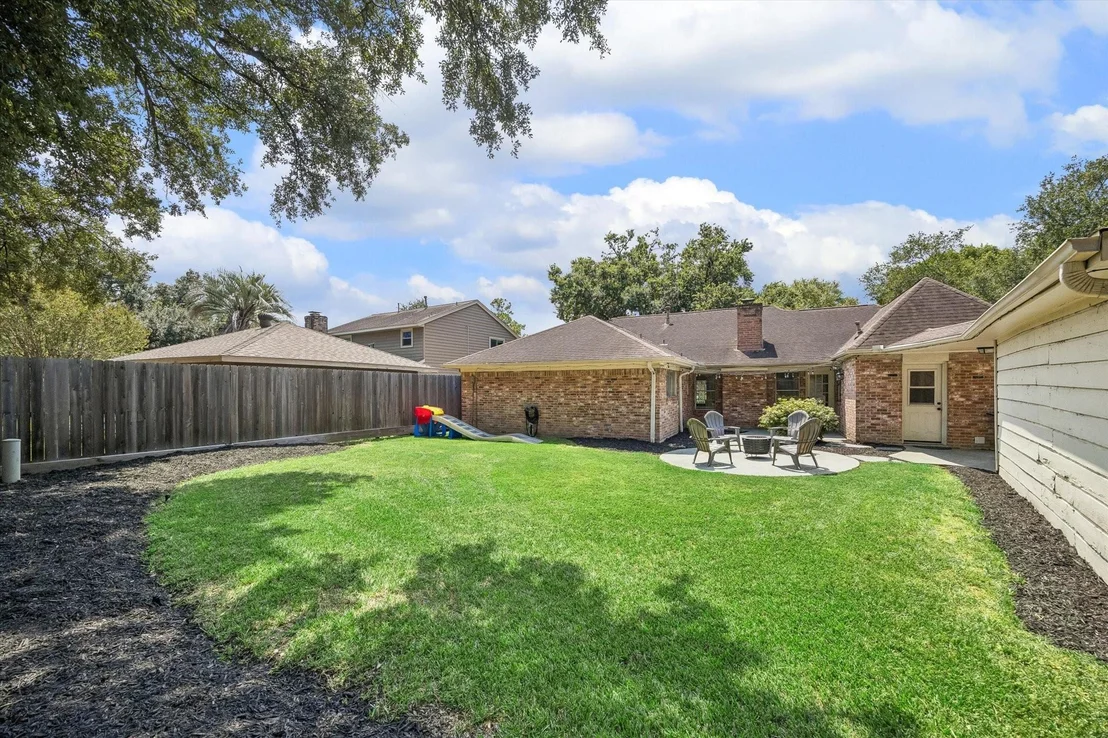 Photo of 11010 Overbrook Lane