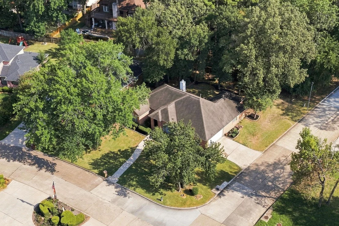 Photo of 101 Lakeside Drive