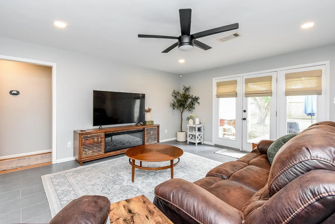 Photo of 5727 Arboles Drive