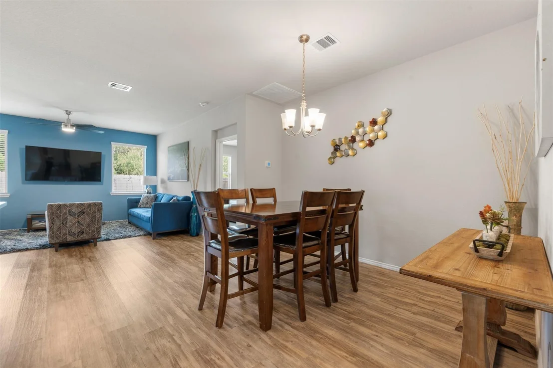 Photo of 6031 Purple Iris Street