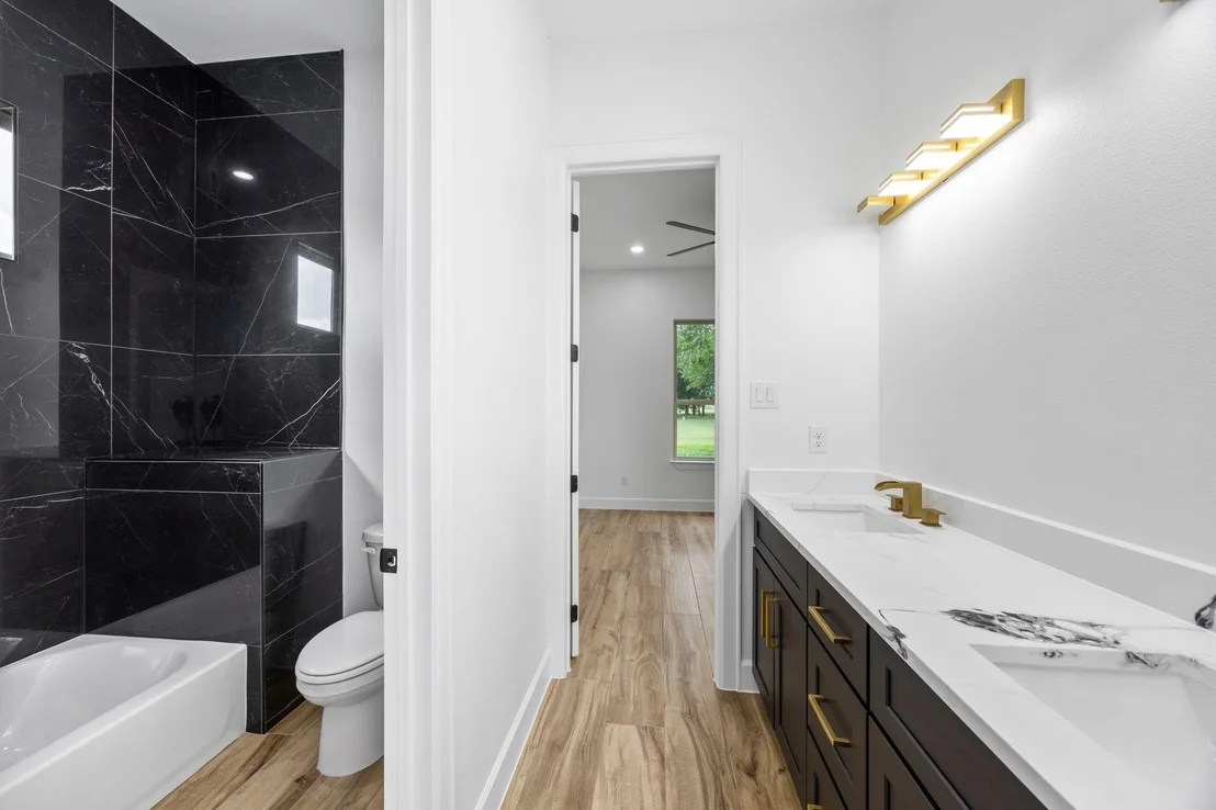Photo of 210 Birdie Dr