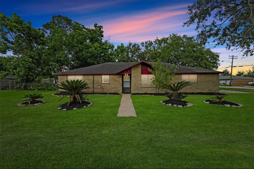 Photo of 3004 Michael Street