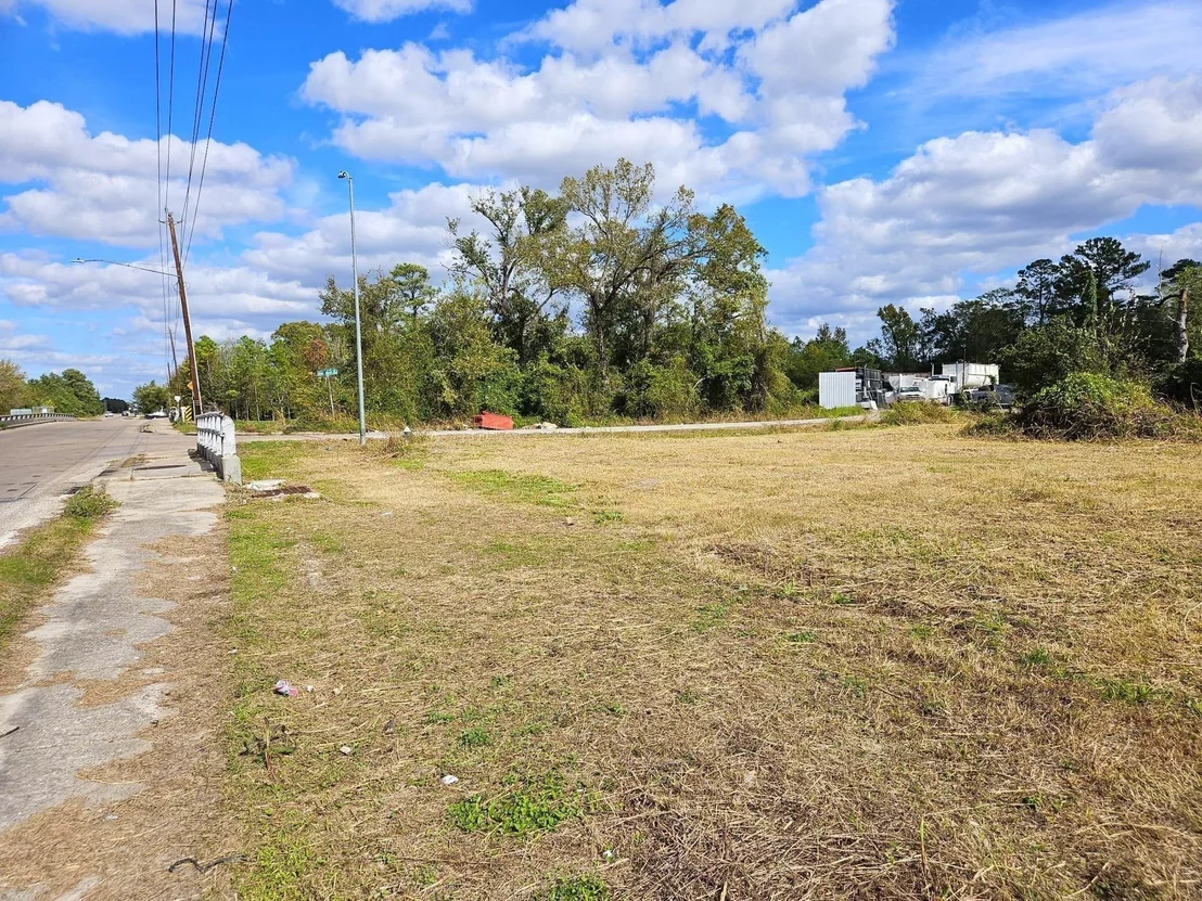 Photo of 10452 Hirsch Road