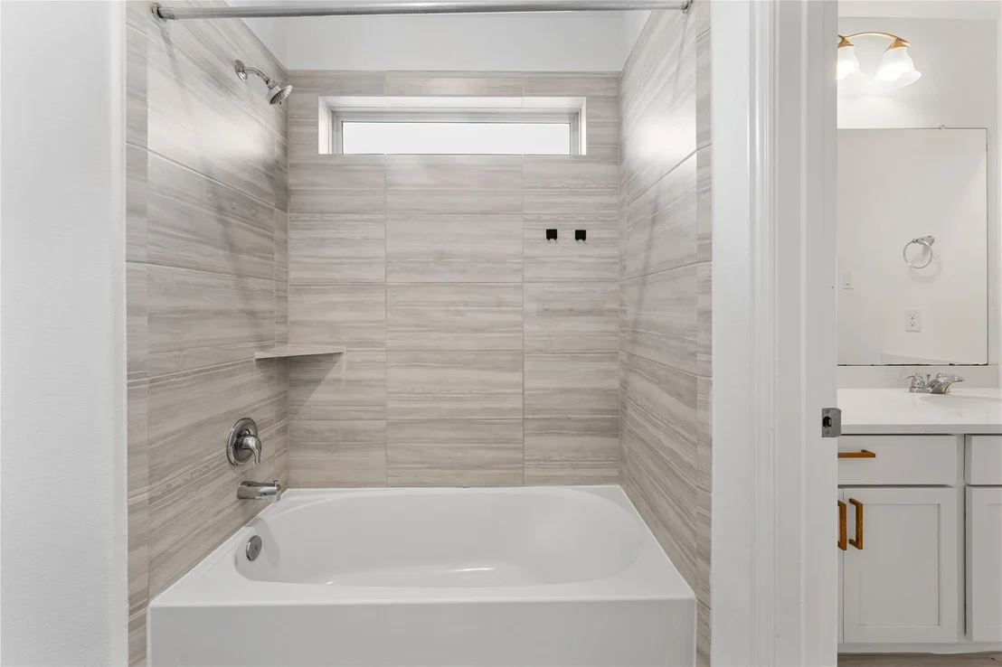 Photo of 546 Long Beach Bay Drive