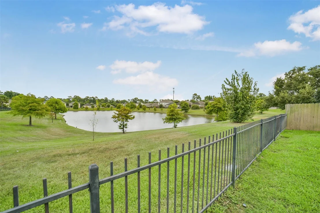 Photo of 21526 Falvel Lake Drive