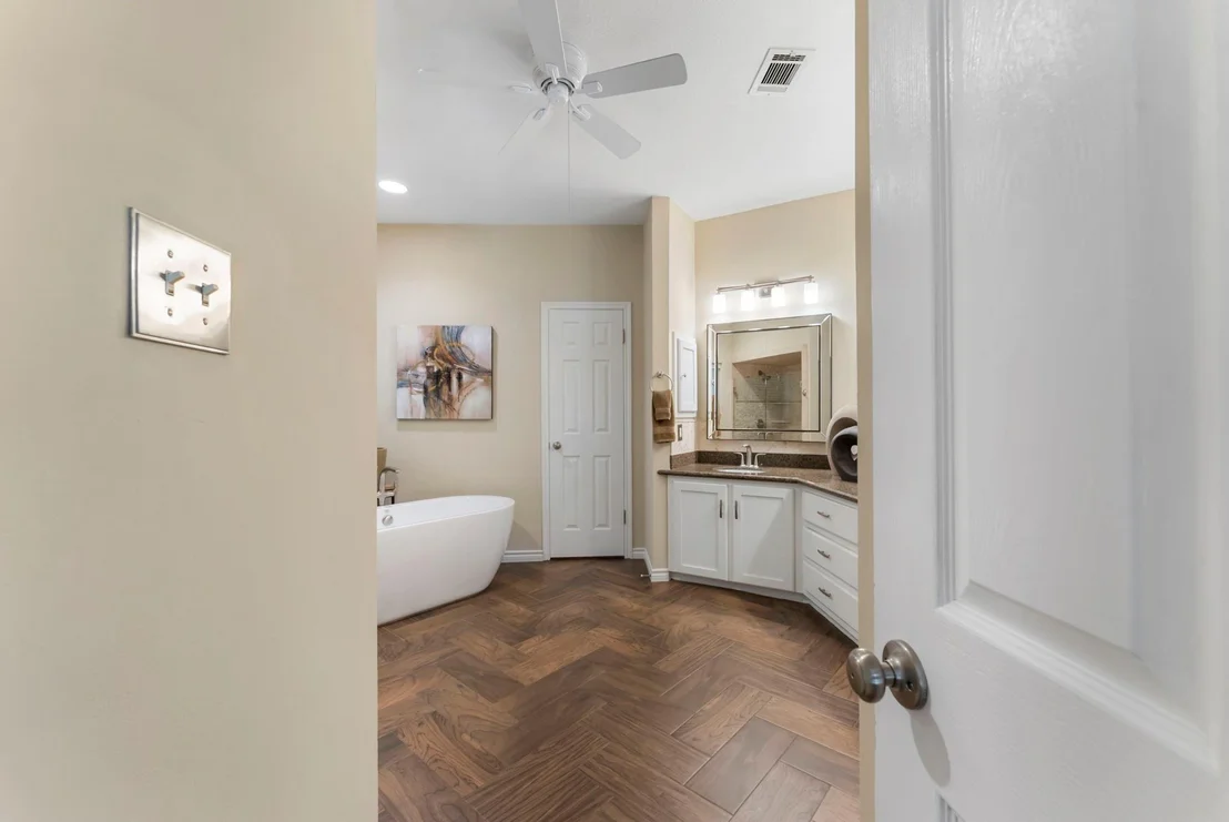 Photo of 6107 Sandypine Drive