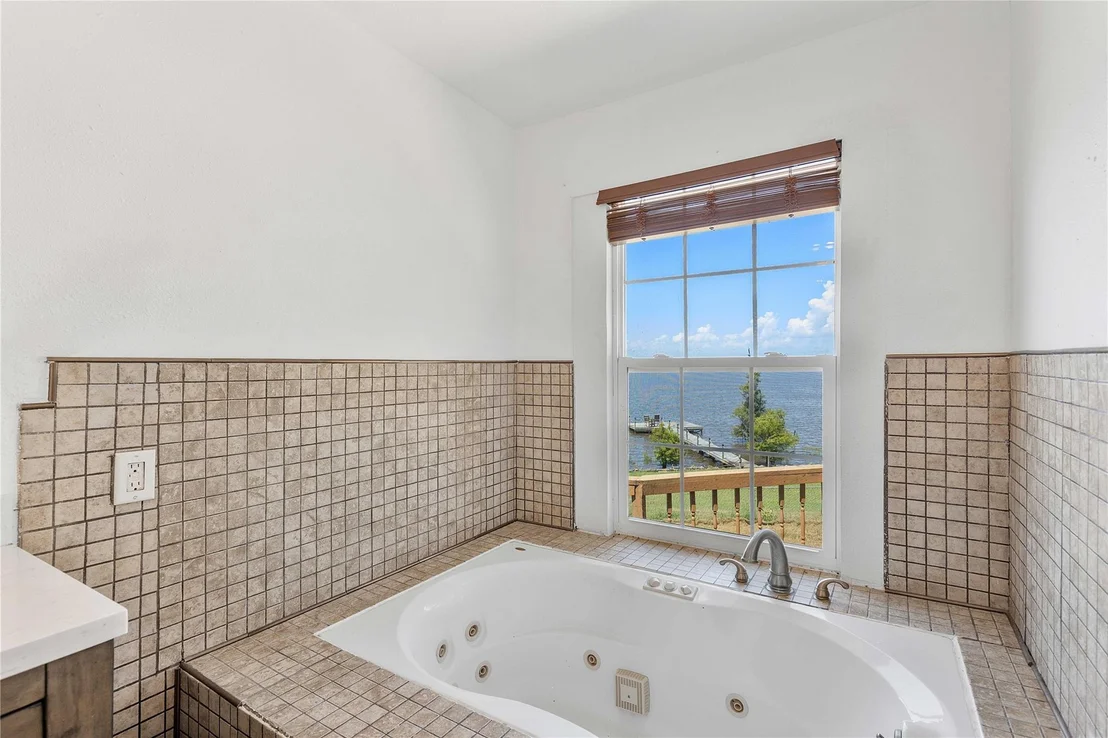 Photo of 3843 Simon Road