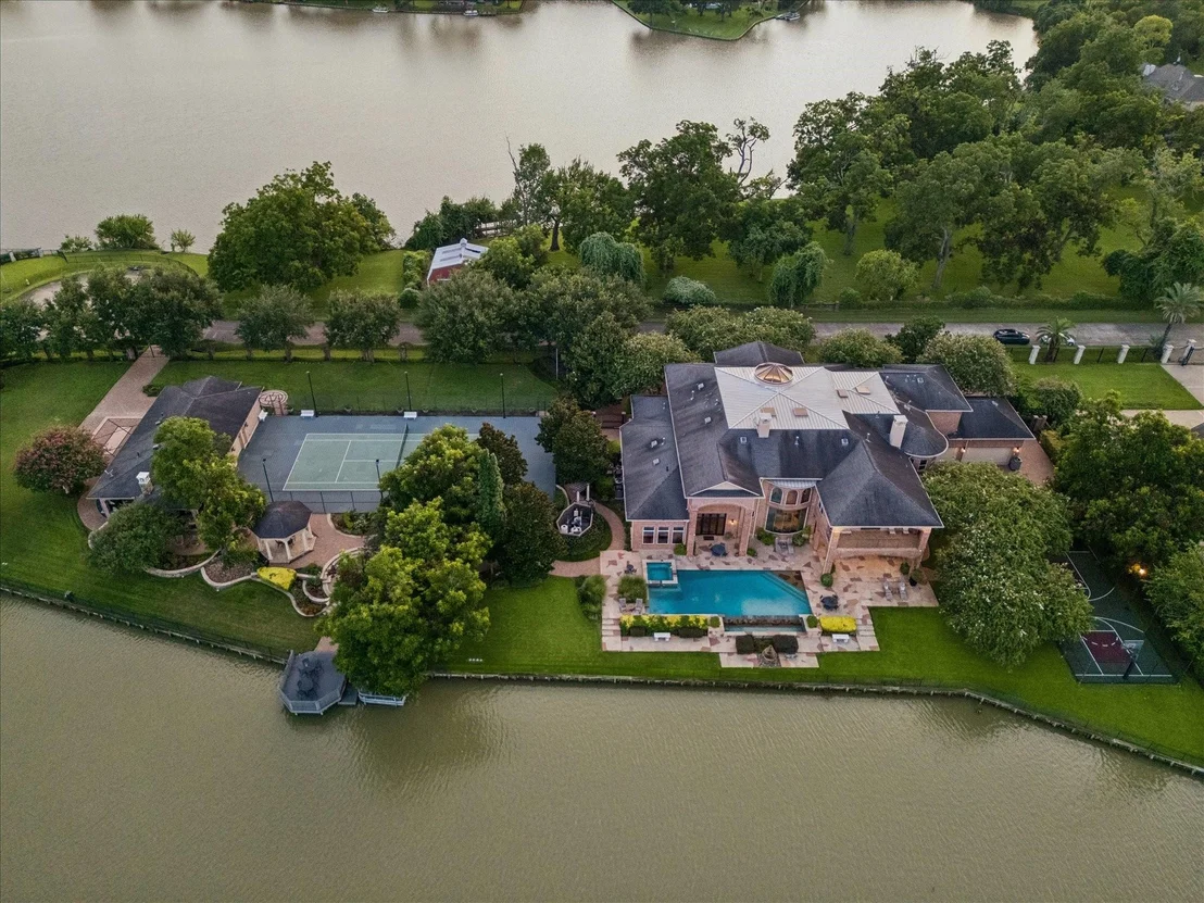 Photo of 7 Paradise Point Drive