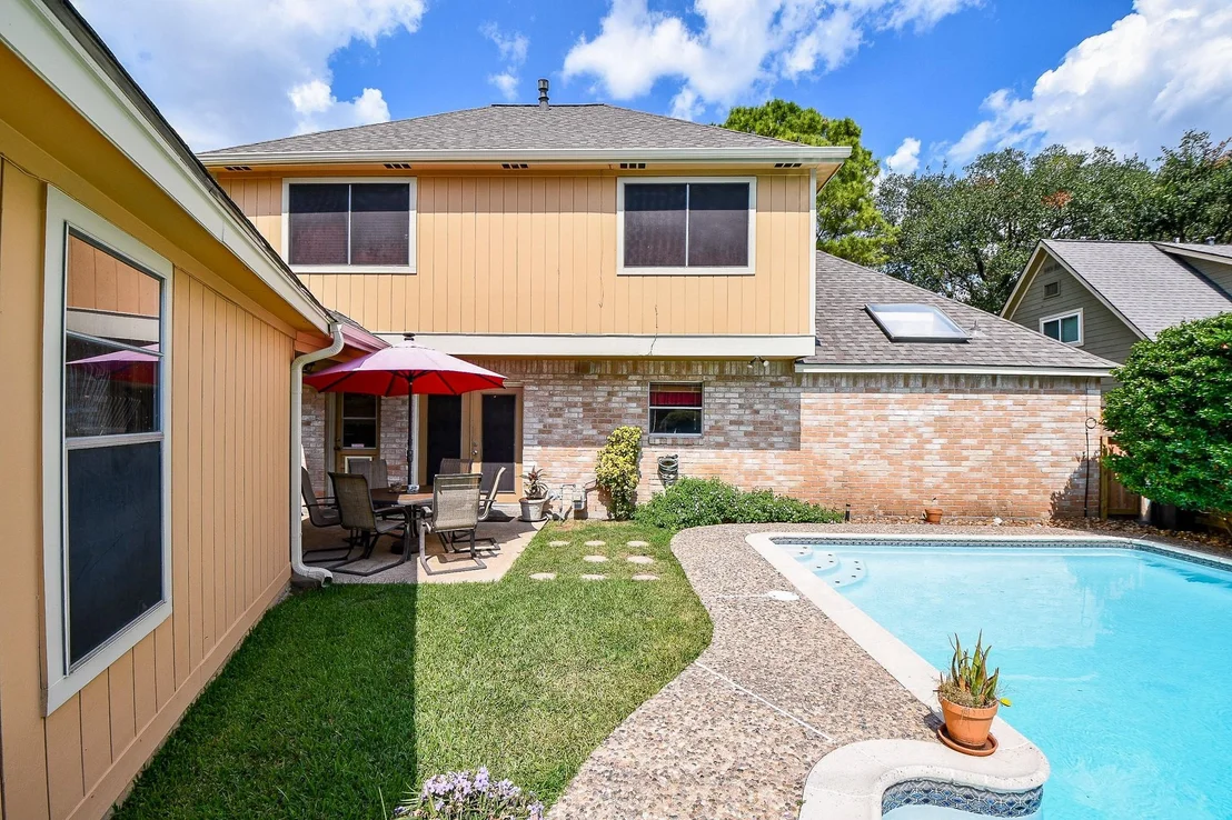 Photo of 1230 Crossfield Drive