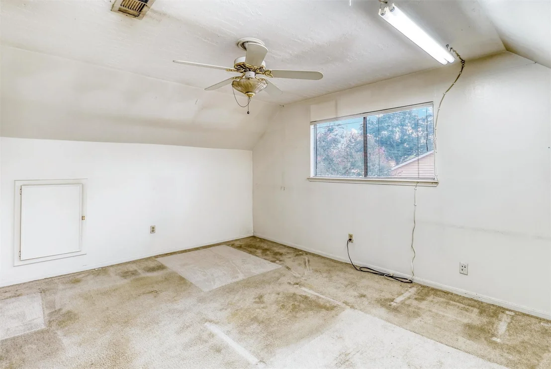 Photo of 534 Belwin Drive