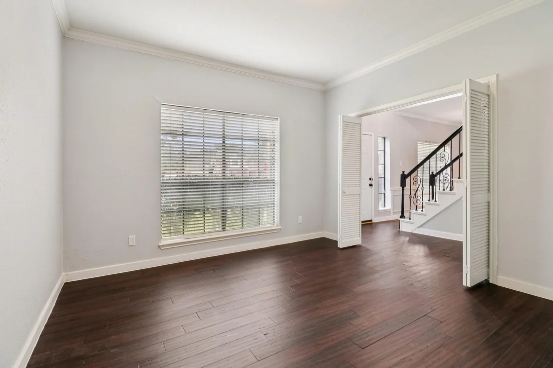 Photo of 8003 Oceanside Drive