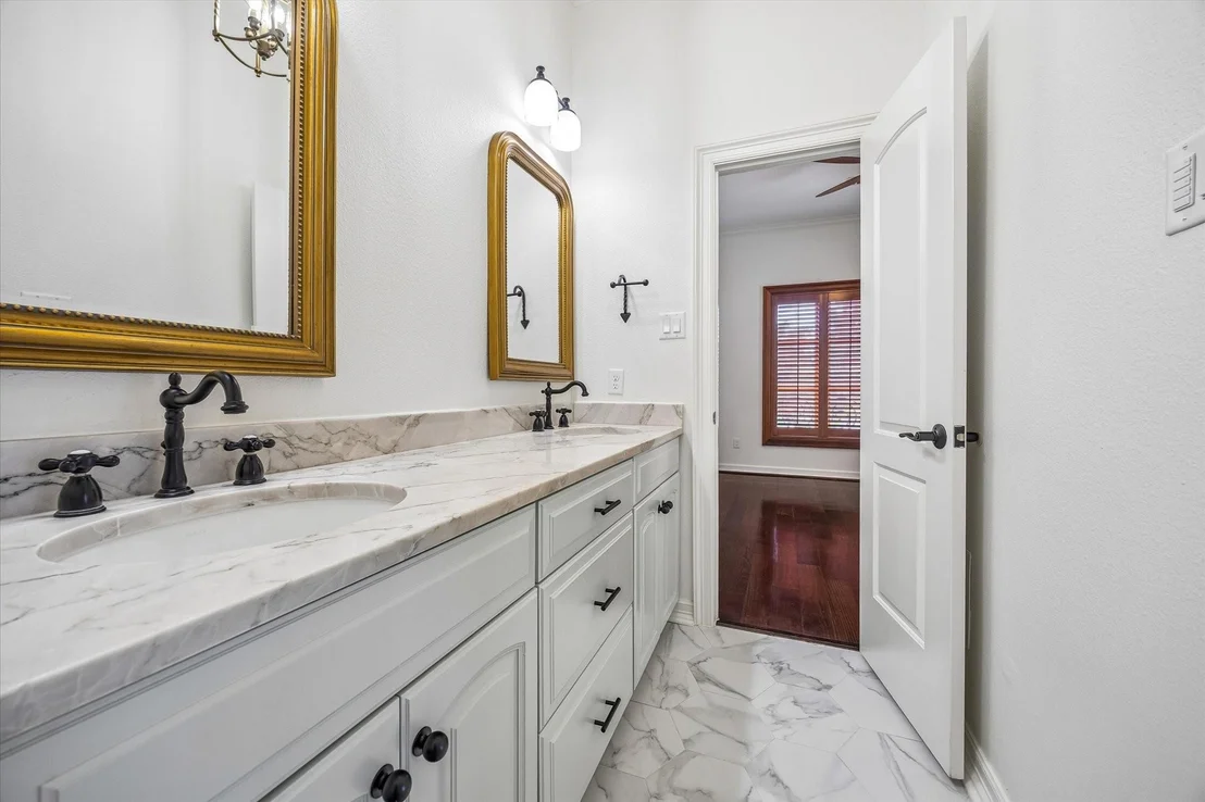 Photo of 8448 Westview Drive