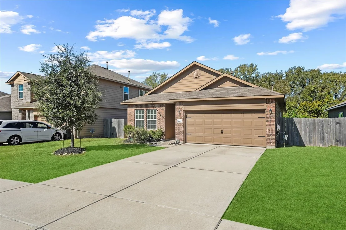 Photo of 5303 Rivers Edge Drive