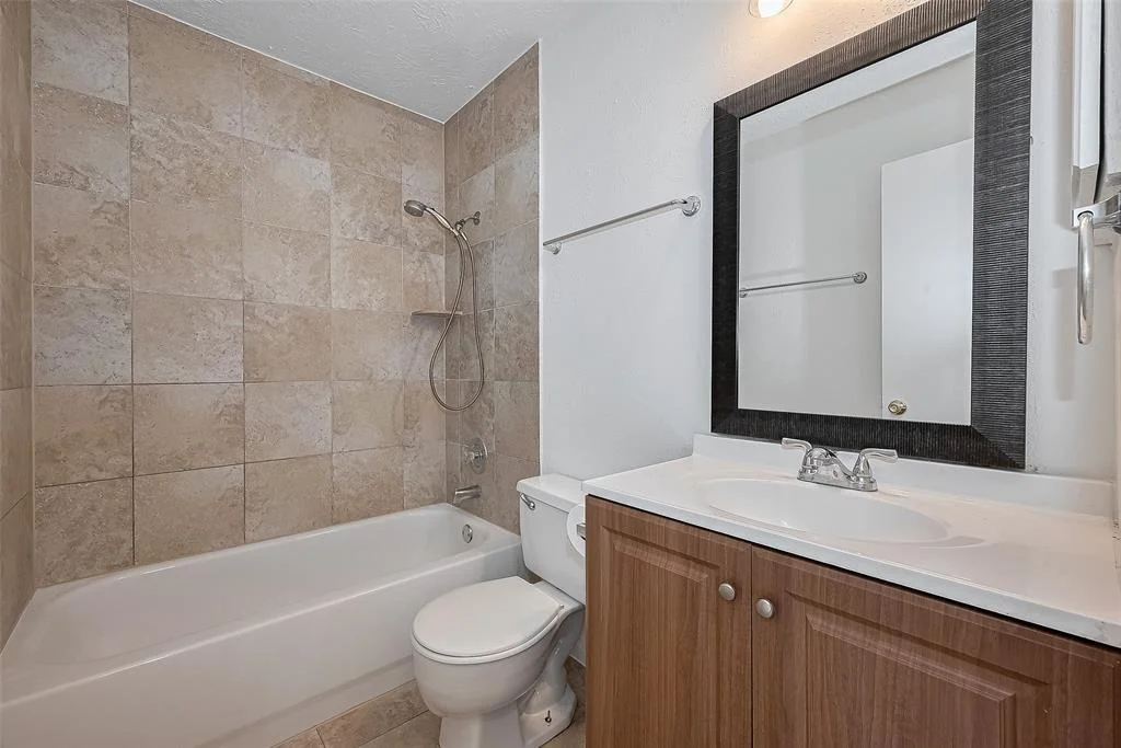 Photo of 6711 Autumn Flowers Drive