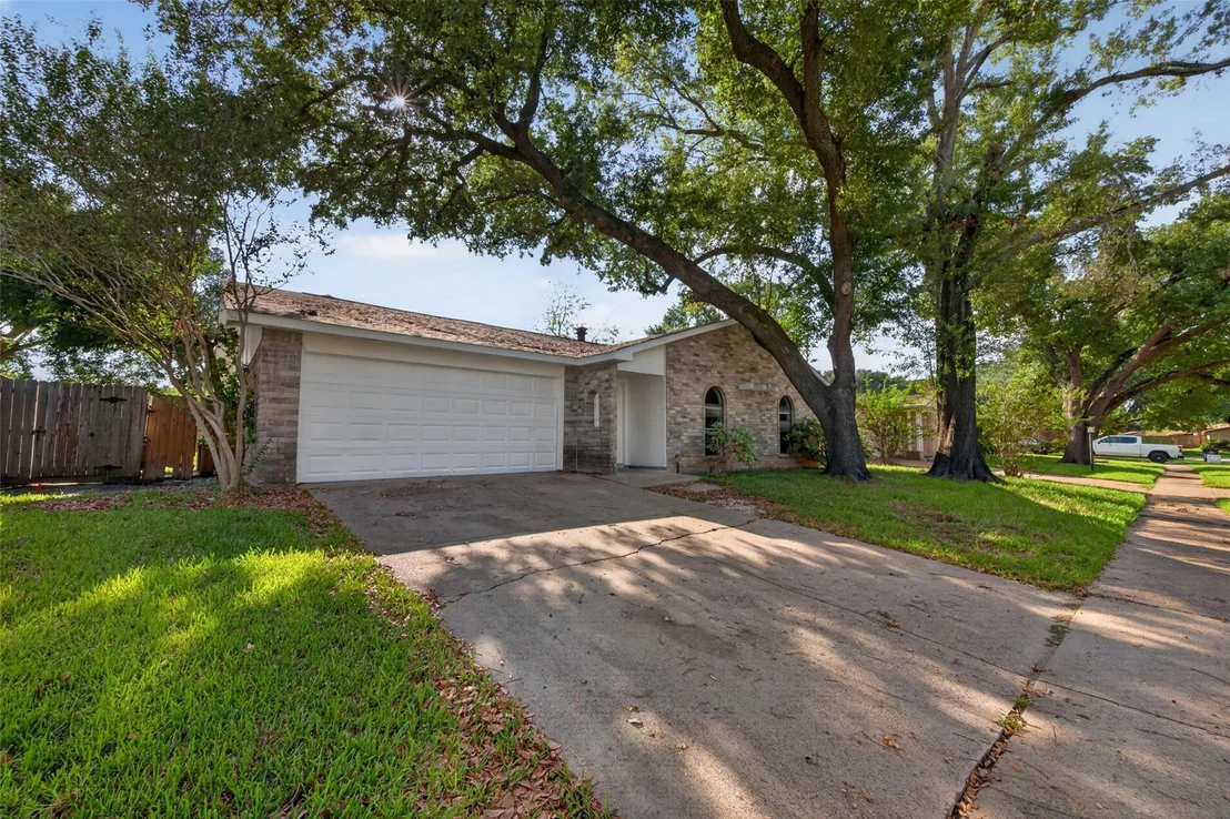 Photo of 5110 Lerwick Drive