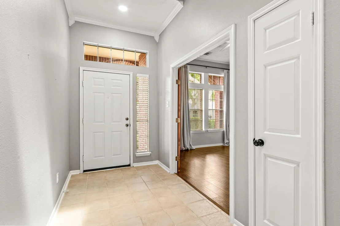 Photo of 5013 Parkcrest Drive