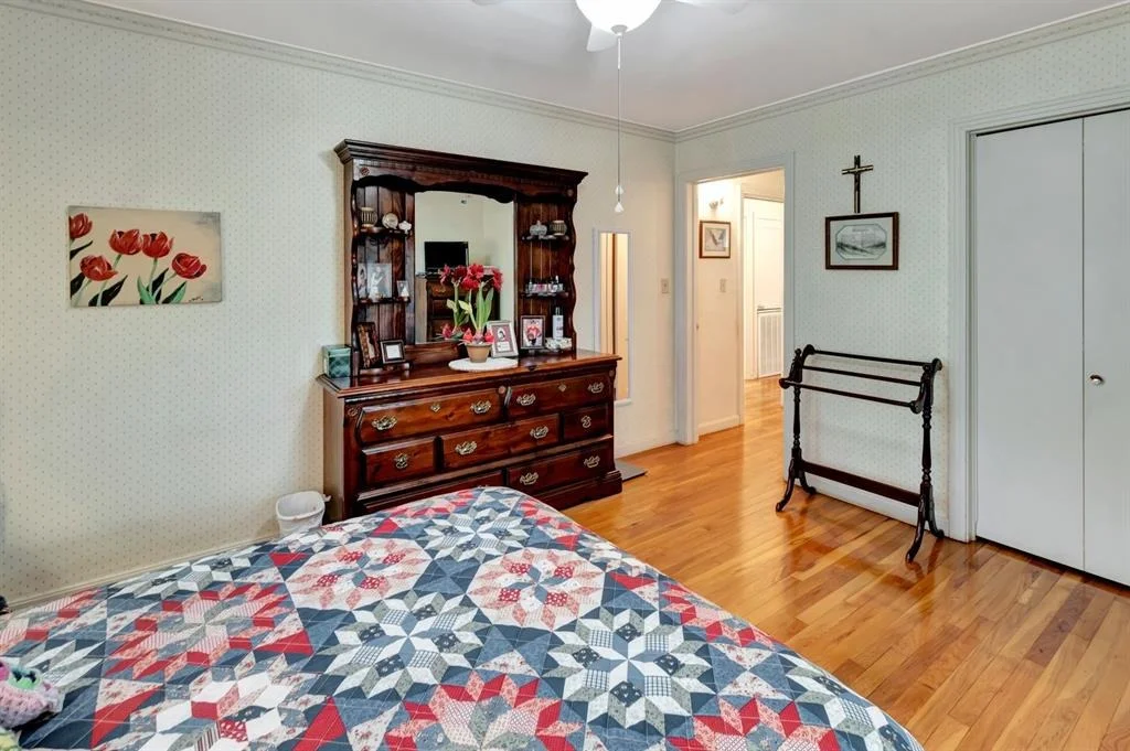 Photo of 820 Meadow Lane