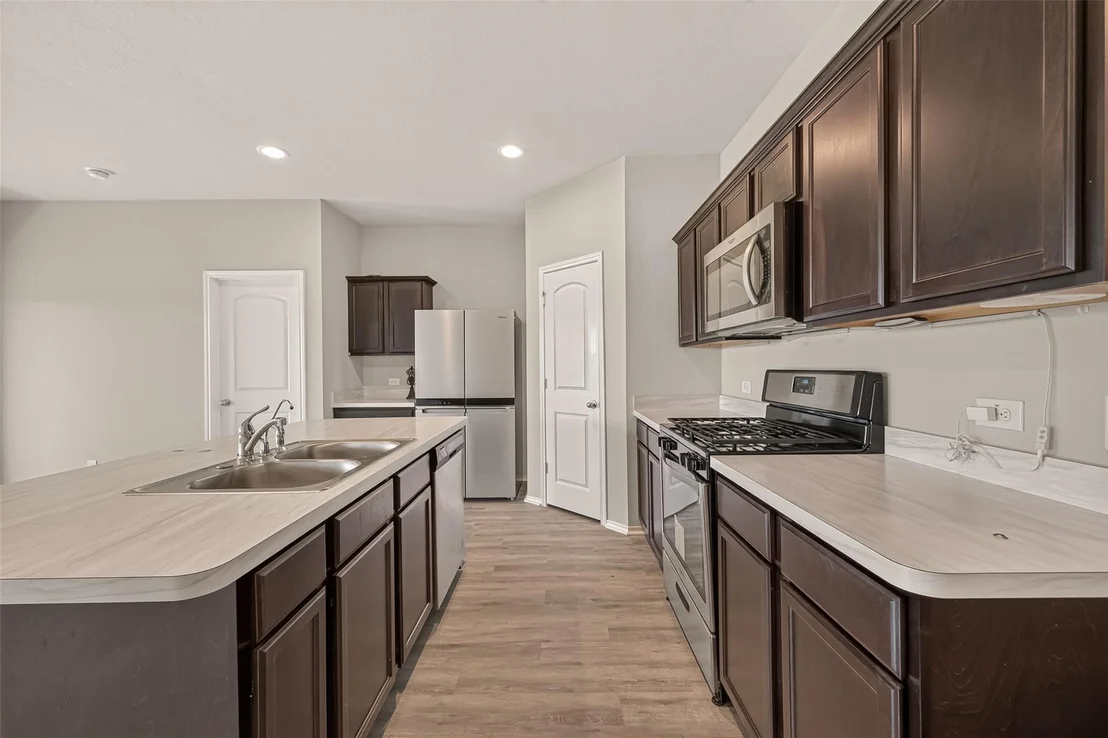 Photo of 21606 Victoria Harbor Drive