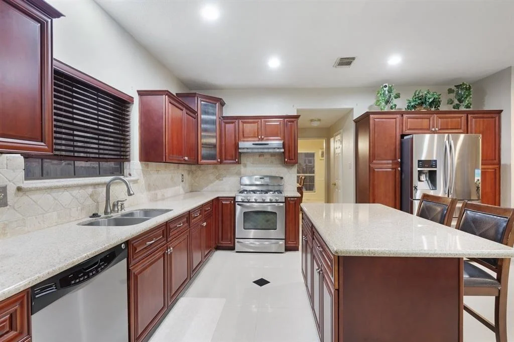 Photo of 6802 Elmscott Drive
