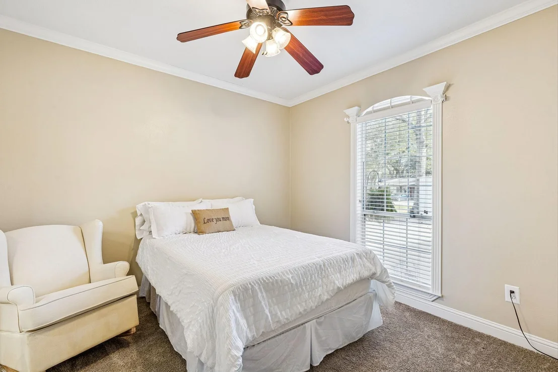 Photo of 2217 Bernie Avenue