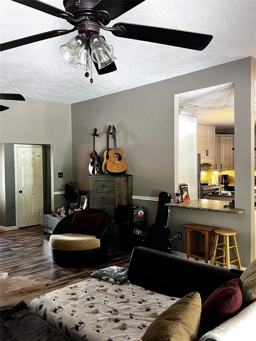 Photo of 4335 Harvey Road