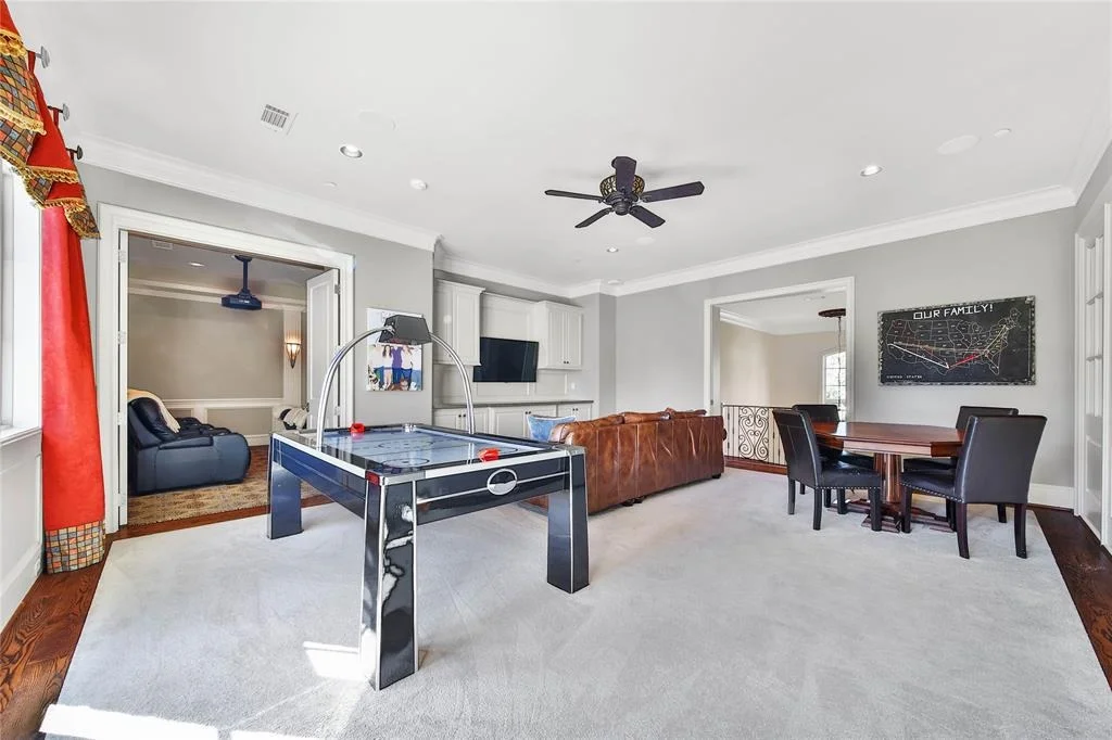 Photo of 306 Rainier Drive