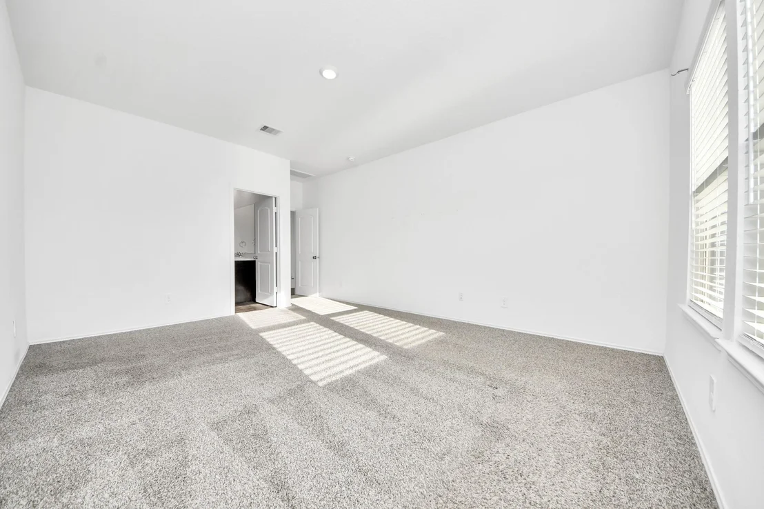 Photo of 5122 Hedgerose Lane