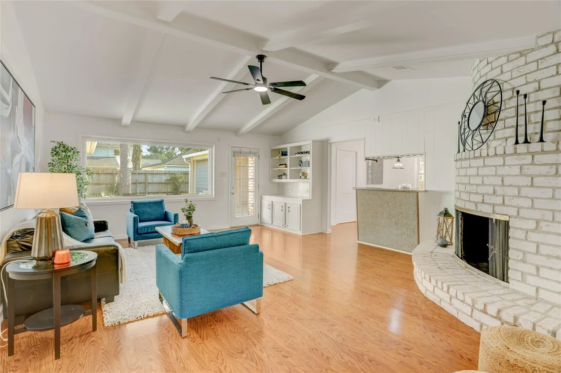Photo of 10803 Chevy Chase Drive