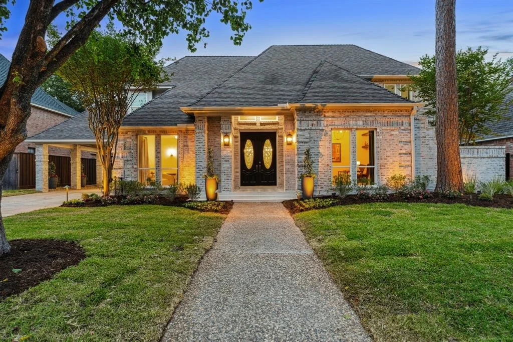 Photo of 407 Sandy Bluff