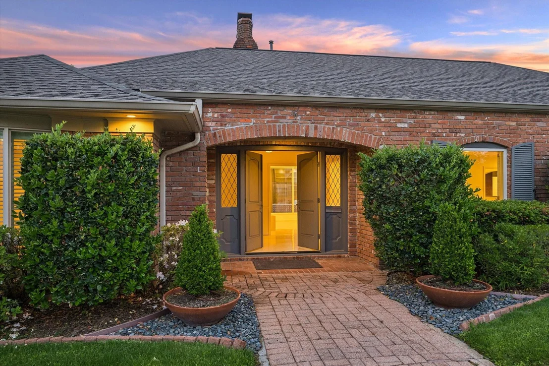 Photo of 242 Maple Valley Road