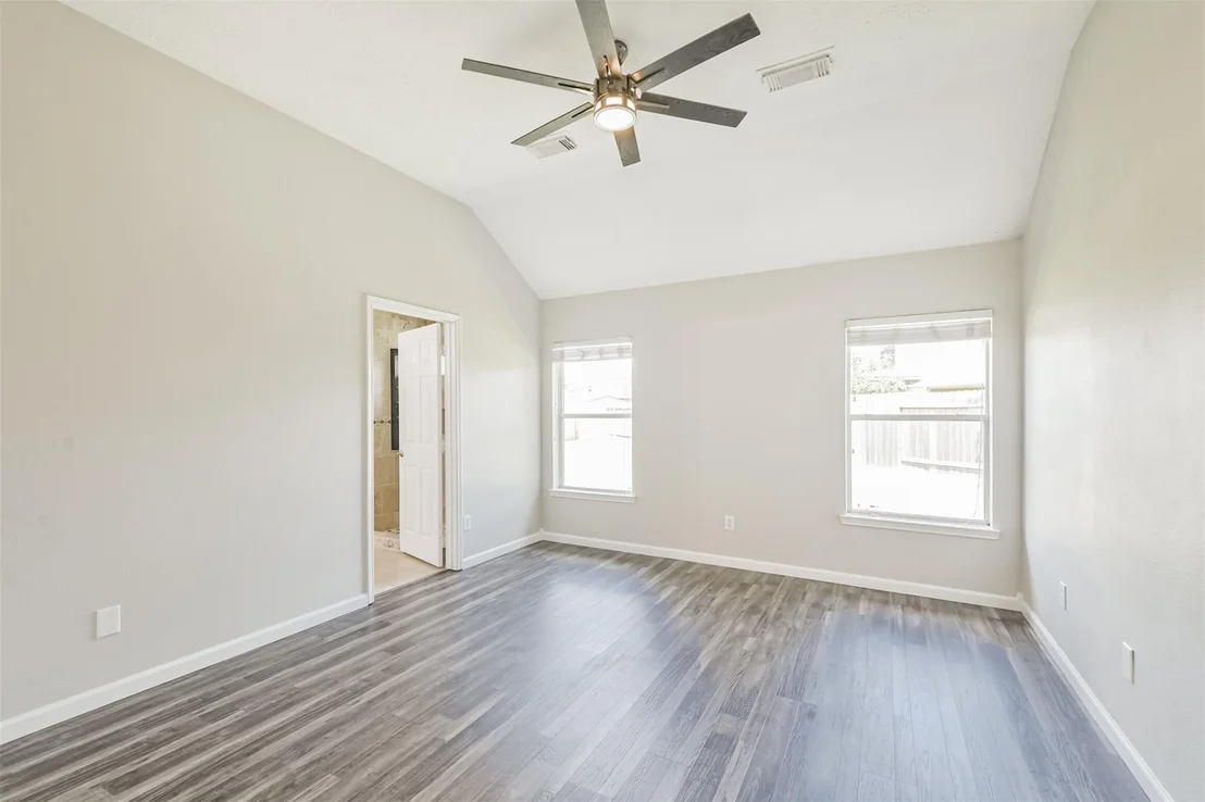 Photo of 11806 Piney Way Lane