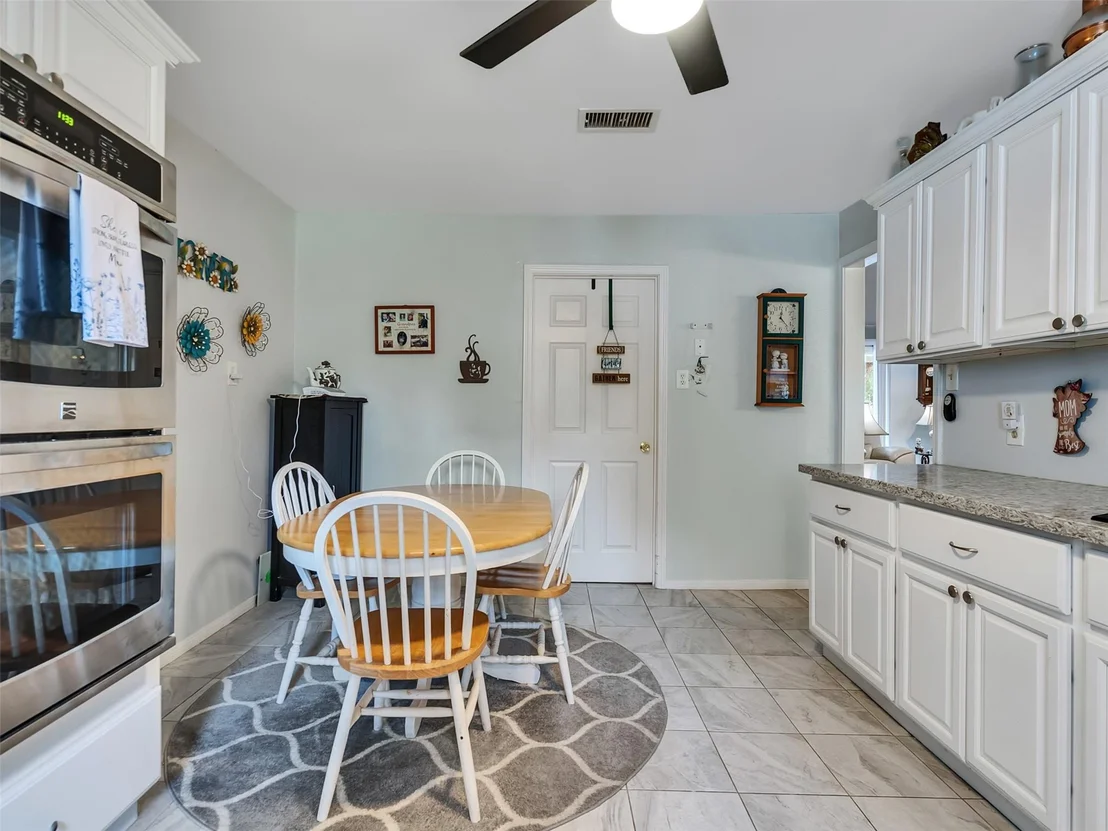 Photo of 905 Bartlett Road