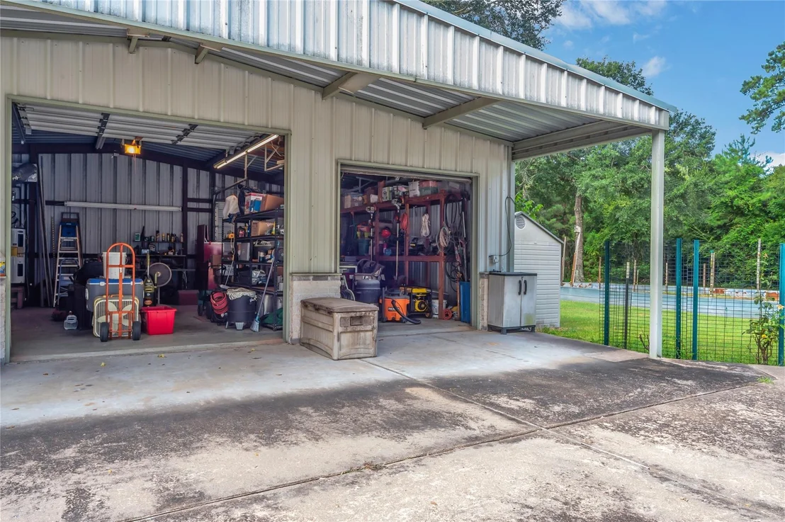 Photo of 27047 Holly Drive