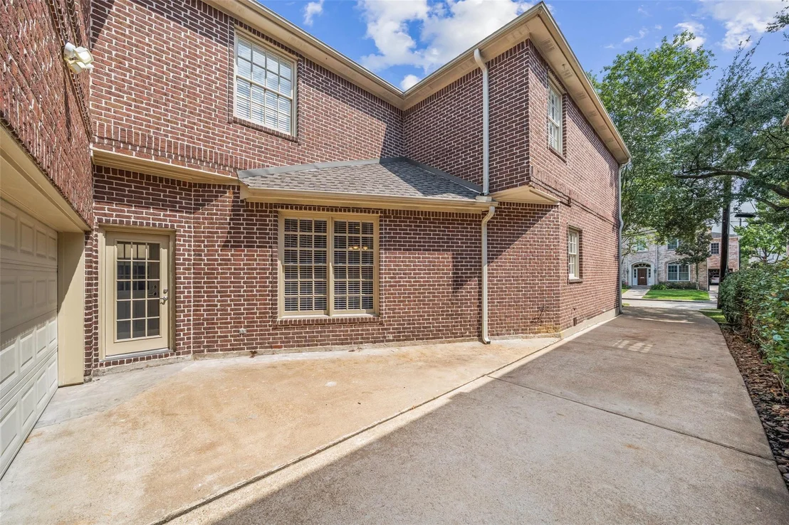 Photo of 3812 Riley Street
