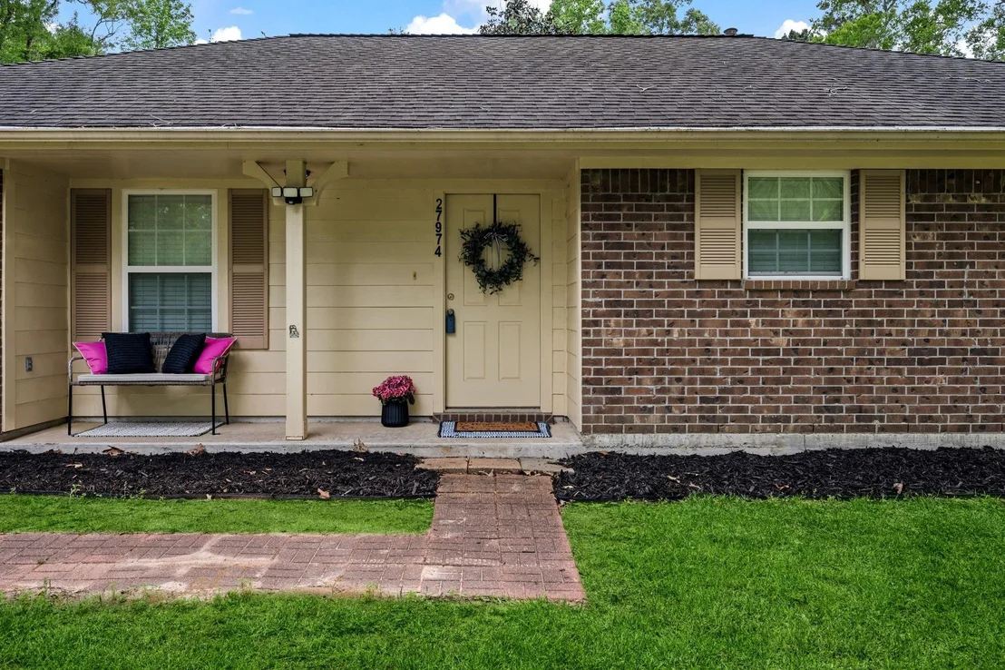 Photo of 27974 Southland Drive
