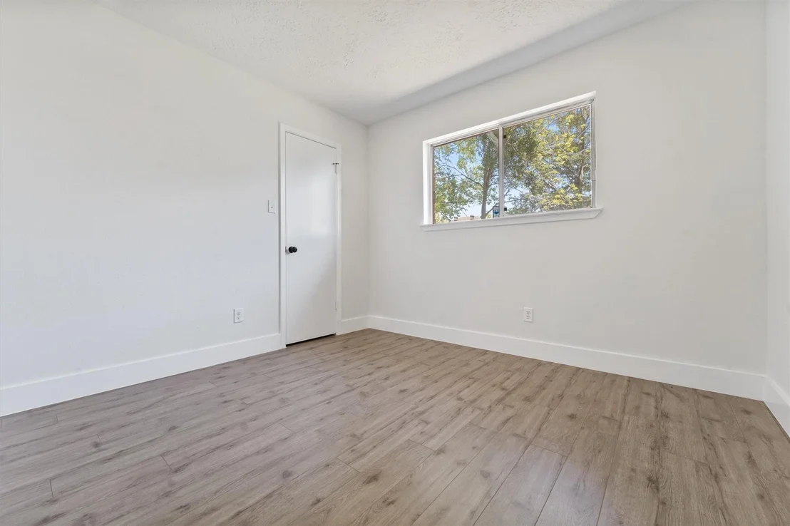 Photo of 5707 Toddington Road