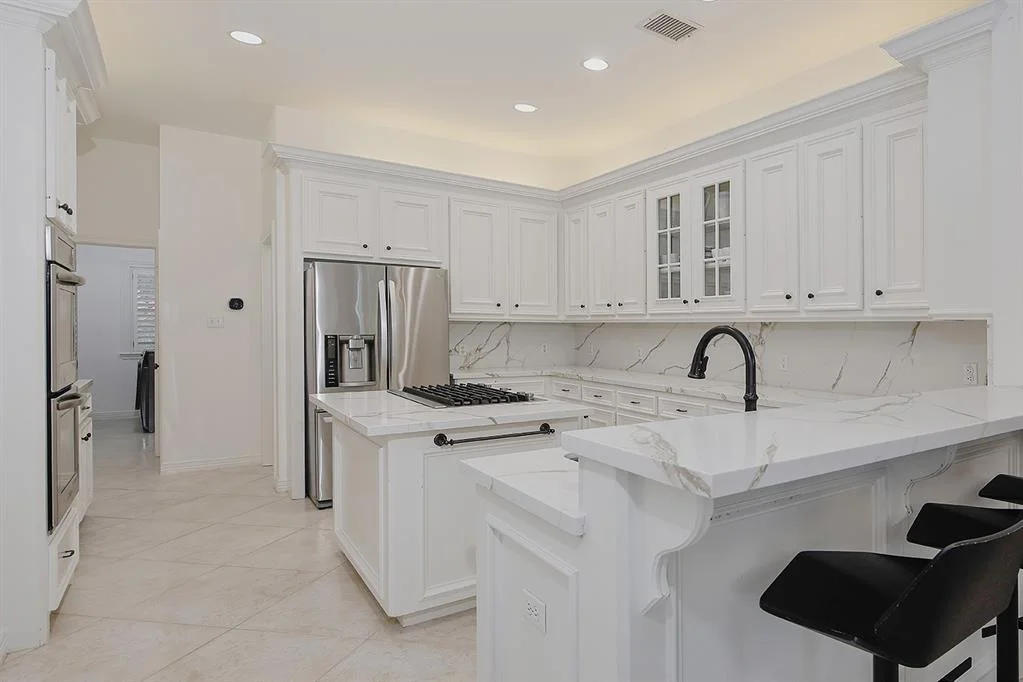 Photo of 26 W Fairbranch Circle