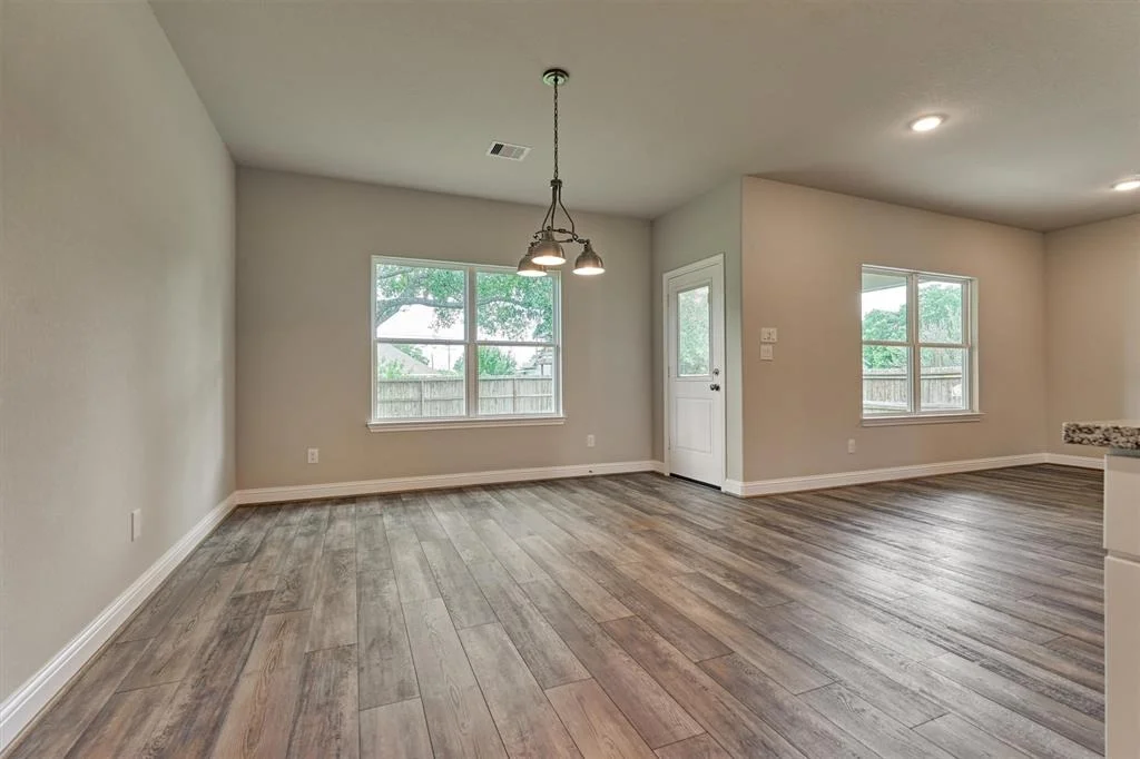 Photo of 10477 Valley Drive N