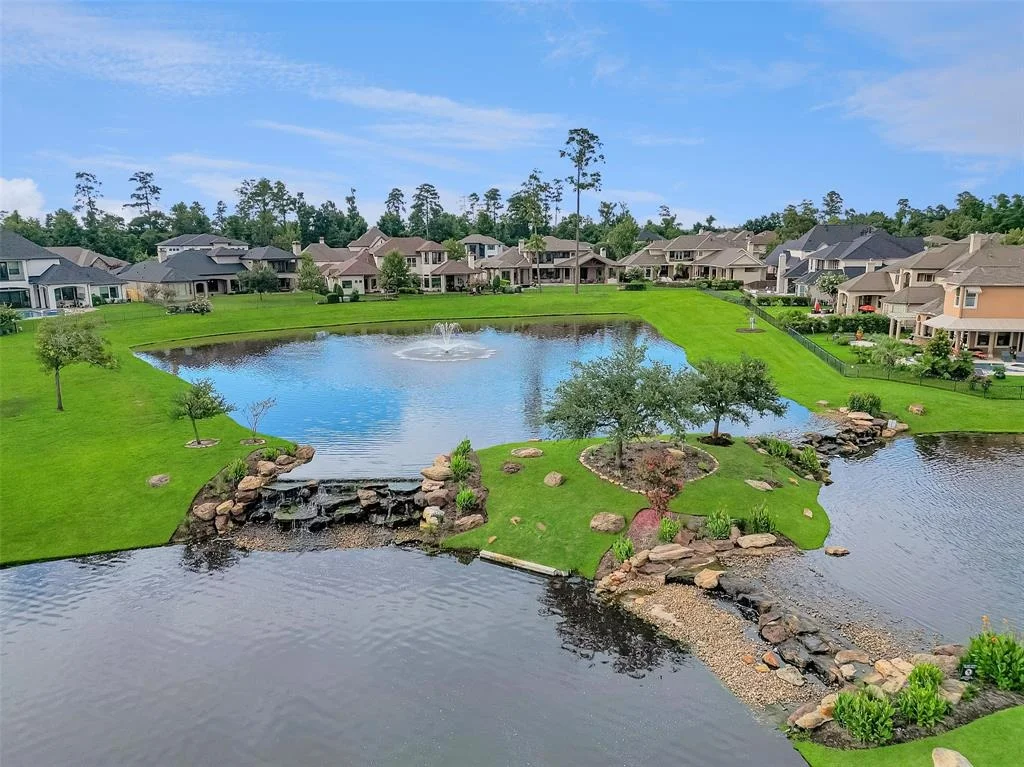 Photo of 24918 Thorton Knolls Drive