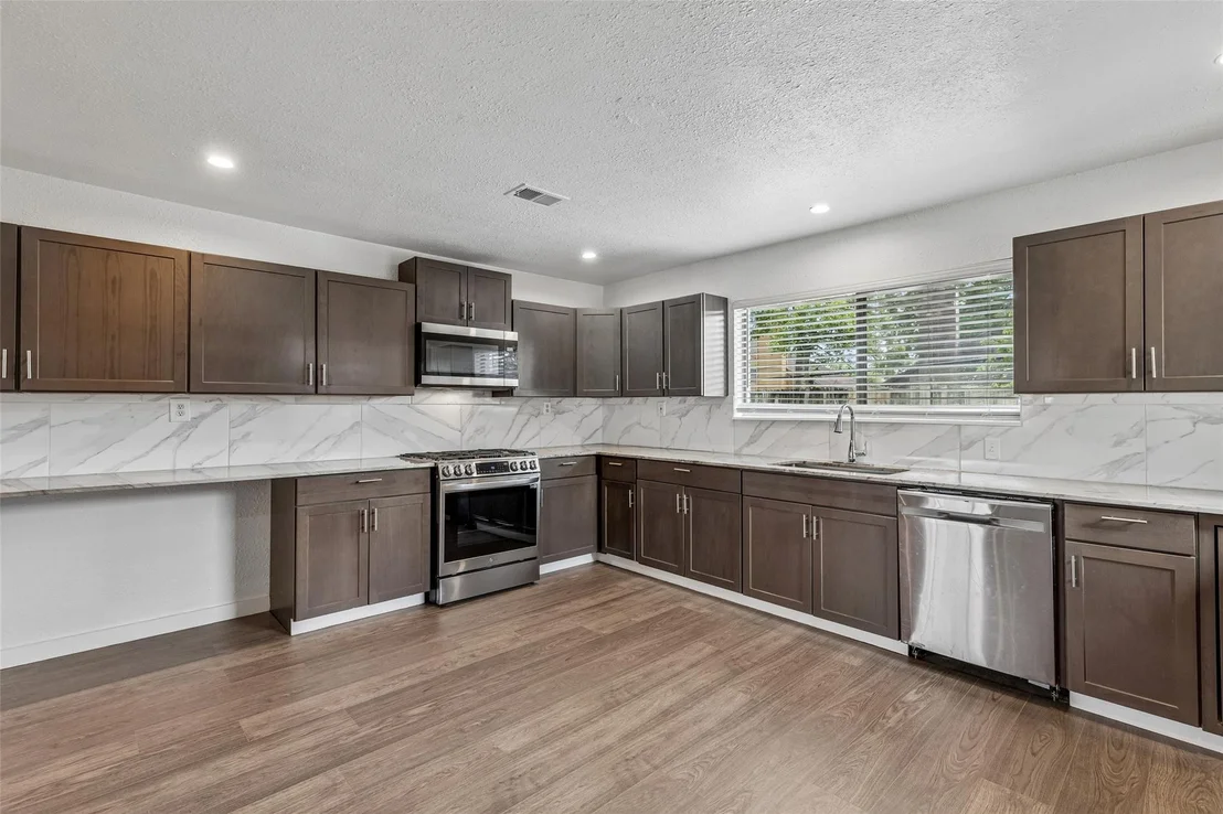 Photo of 5811 Birchmont Drive