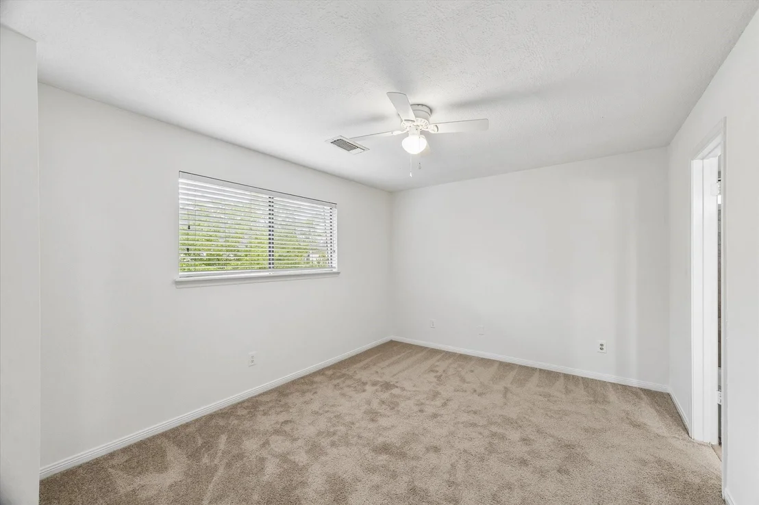Photo of 17902 Fernbluff Drive