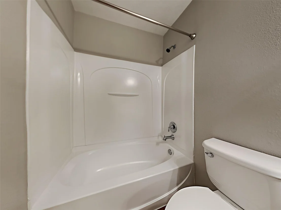 Photo of 1002 Honeysuckle Vine Drive
