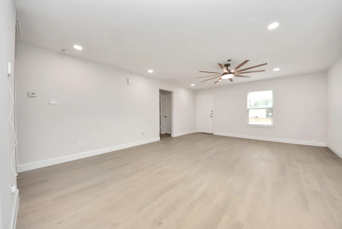 Photo of 16124 Brettwood Lane