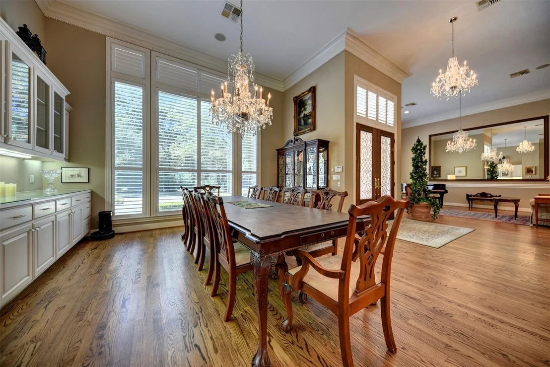 Photo of 851 Elm Drive